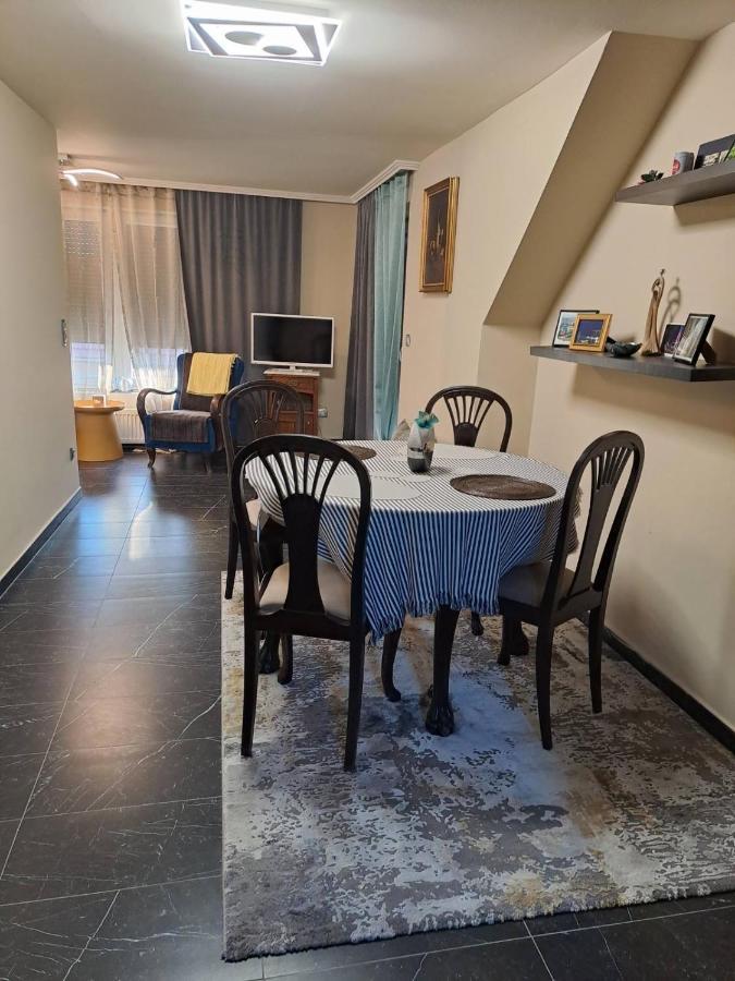 Annarosa Apartman Balatonszarszo Eksteriør bilde